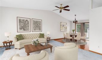 29 Teakwood Dr W, Coventry, RI 02816