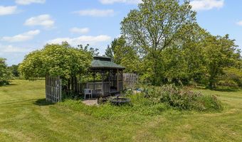 5869 Beechwood Ave, Alliance, OH 44601