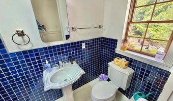 7538 MORNINGSIDE Dr NW, Washington, DC 20012