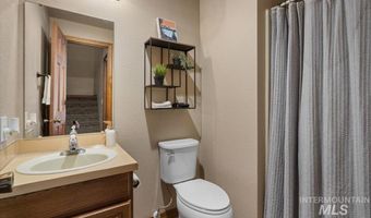 502 Lake Cascade Pkwy 6, Cascade, ID 83611