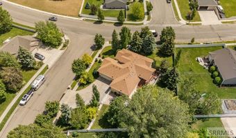 3770 Autumnwood Dr, Ammon, ID 83406