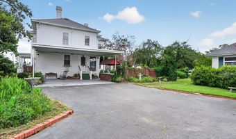 12 Dyal St, Baxley, GA 31513