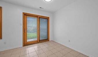 33 BARK HOLLOW Ln, Horsham, PA 19044