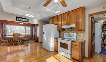 2898 N Farm Road 17, Ash Grove, MO 65604