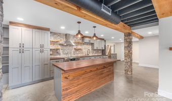 234 Erwin Hills Rd, Asheville, NC 28806