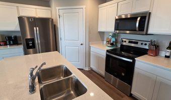 2509 Chan Dr, Adel, IA 50003