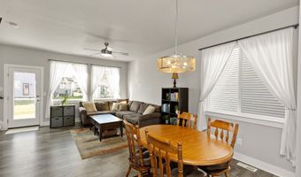 616 NE Pearl Dr, Ankeny, IA 50021