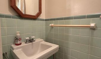 418 N 2nd St, Bardstown, KY 40004