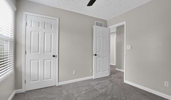 2425 Dunsworth Dr, Columbus, OH 43235