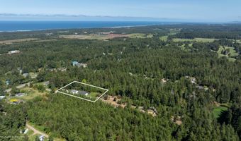 87477 Jean Dr, Bandon, OR 97411