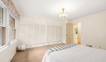1228 11TH St, Astoria, OR 97103