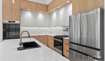 761 Weston Rd, Arden, NC 28704