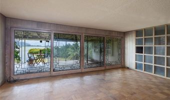 44-275 Kaneohe Bay Dr, Kailua, HI 96734