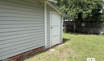 404 E Horner St, Atmore, AL 36502