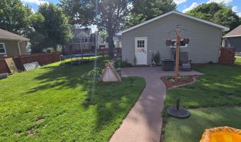 604 8th St SW, Austin, MN 55912