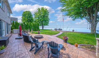 7787 Farnsworth, Algonac, MI 48001