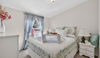 55 Osprey Rd, Alton, NH 03809