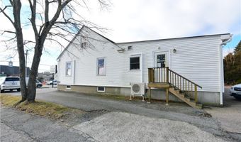 72 E Main Rd, Middletown, RI 02842