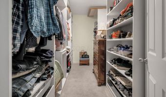 20 Thoreau Dr, Ashville, OH 43103
