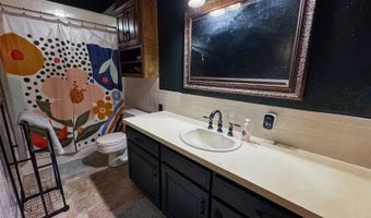 2100 Mockingbird Ln, McAlester, OK 74501