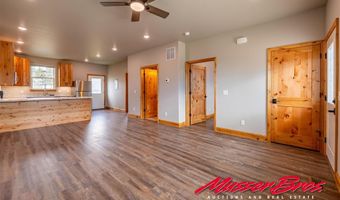 521 Ayla Ln, Cody, WY 82414