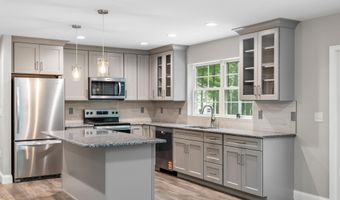 21 WILDE Gln, Albrightsville, PA 18210