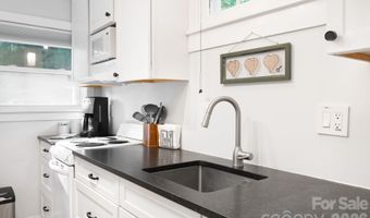 15 And 16 Cottage Dr, Asheville, NC 28805