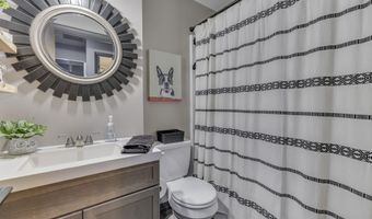 110 N Tresslar Ave, Bargersville, IN 46106