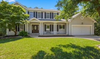477 Redwood Forest Dr, Ballwin, MO 63021