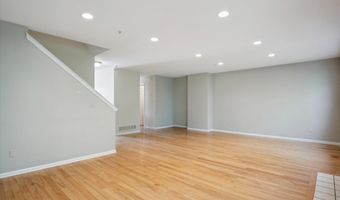 2817 Barclay Way, Ann Arbor, MI 48105