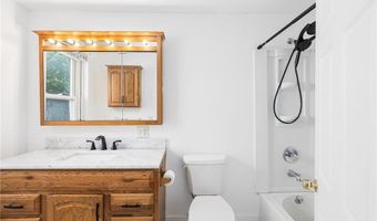 6 Mill St, North Smithfield, RI 02896
