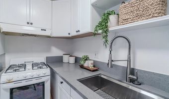 1605 Hotel Cir S B-102, San Diego, CA 92108