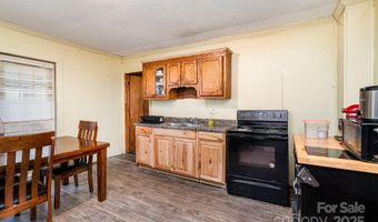 210 Lincoln St, Badin, NC 28009