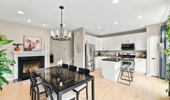 15742 Frisian Ln, Apple Valley, MN 55124