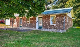 2082 W State Road 54, Bloomfield, IN 47424