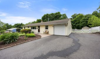 139 Contour Dr, Cheshire, CT 06410