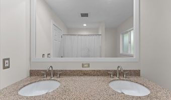11825 SW BAKER St, Beaverton, OR 97008