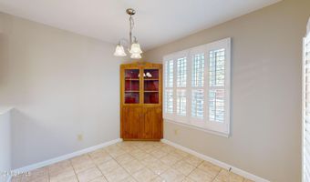 727 Chancery Ln, Aberdeen, NC 28315