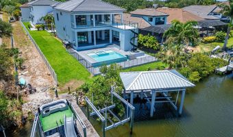 517 Treviso Dr, Apollo Beach, FL 33572