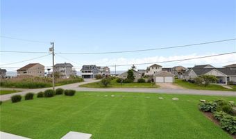 7 Conant Ave, Narragansett, RI 02882