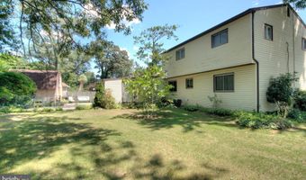 2 CLARK Dr, Barrington, NJ 08007