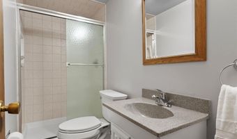 288 Brightfield Dr, Ballwin, MO 63021