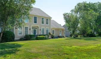 167 Meadow Ln, Middletown, RI 02842