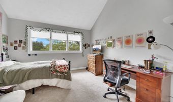 135 Turtle Bay Dr 135, Branford, CT 06405