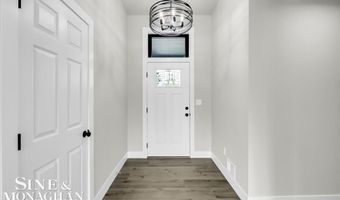 144 Channelsyde Dr, Algonac, MI 48001