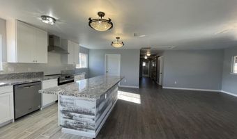370 Connelly St, Hawthorne, NV 89415