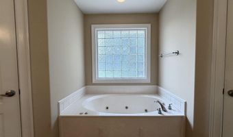16874 Raspberry Ln, Athens, AL 35613