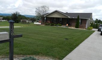 138 Birdie Dr, Bean Station, TN 37708