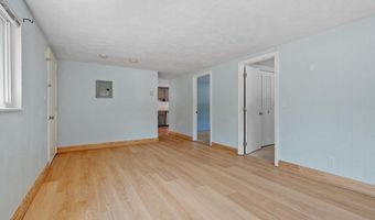 9 Wampus Ave 4, Acton, MA 01720