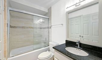 9939 Erma Rd 101, San Diego, CA 92131